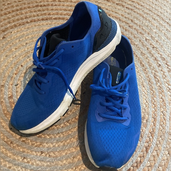MENS Under Armour HOVR Sonic6 Running shoe . - Picture 3 of 10